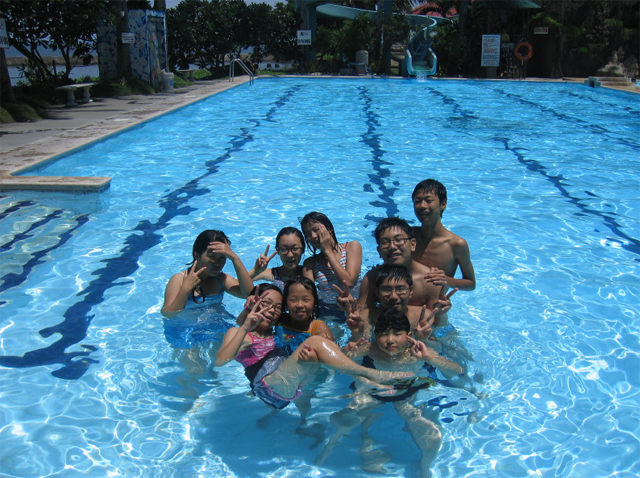 杜威遊學 JELS 學生免費使用度假村露天游泳池 (Palmas Del Mar Resort)